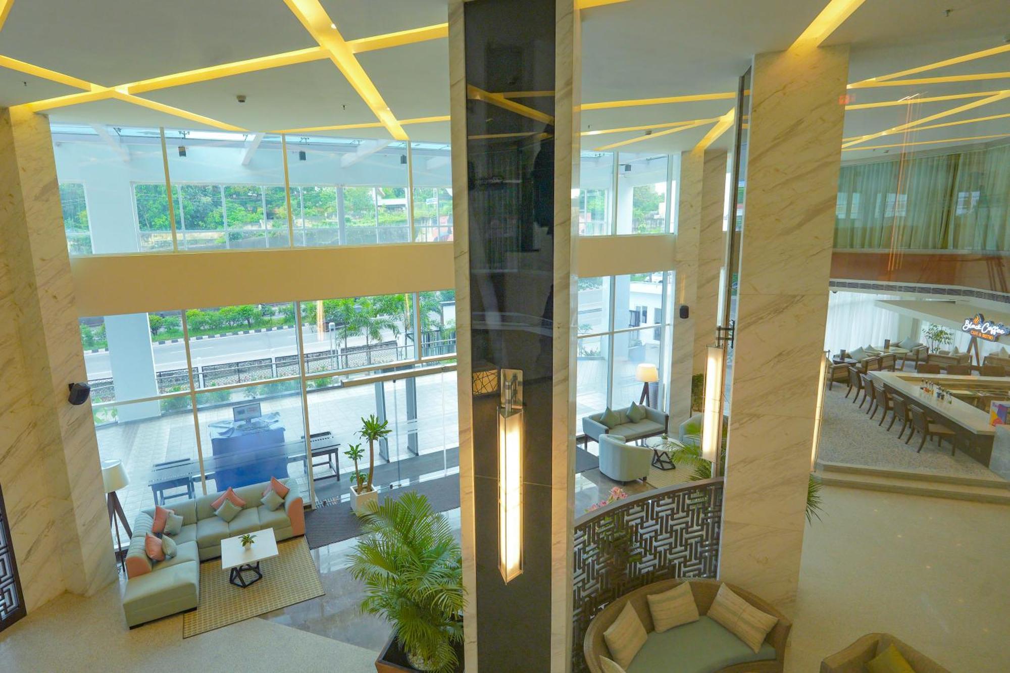 Gokulam Grand Trivandrum Thiruvananthapuram Exterior photo